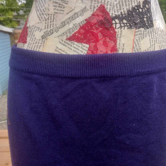 Knee length knit pencil skirt - Picture 5 of 5